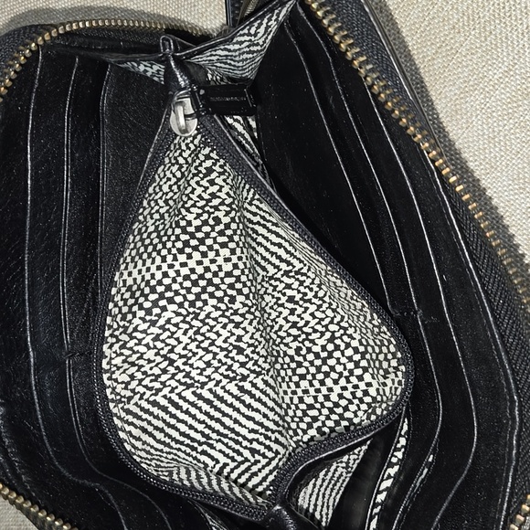 Rebecca Minkoff Quilted Black Leather Zip Around Wallet - Picture 7 of 10